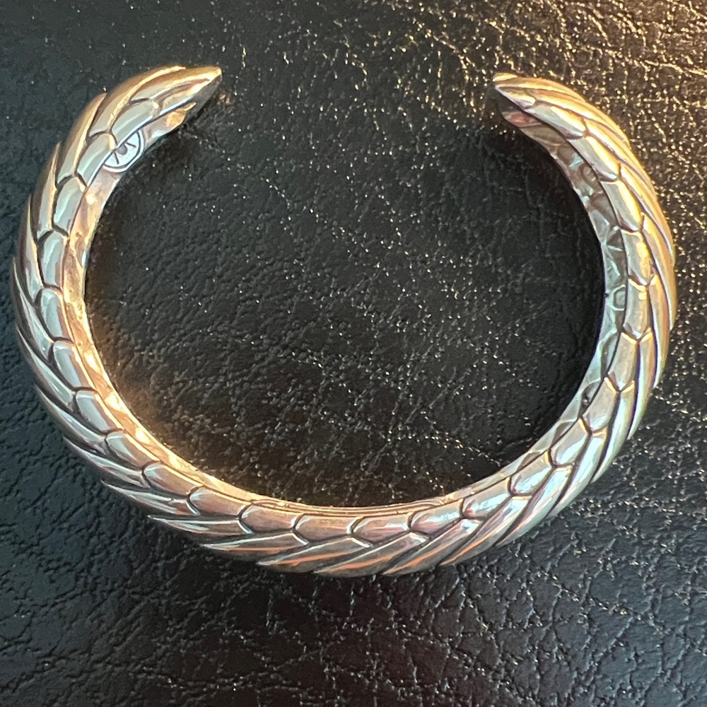 Patrick Mavros Pangolin Armour Bangle – XL (Sterling Silver) - Picture 2 of 7